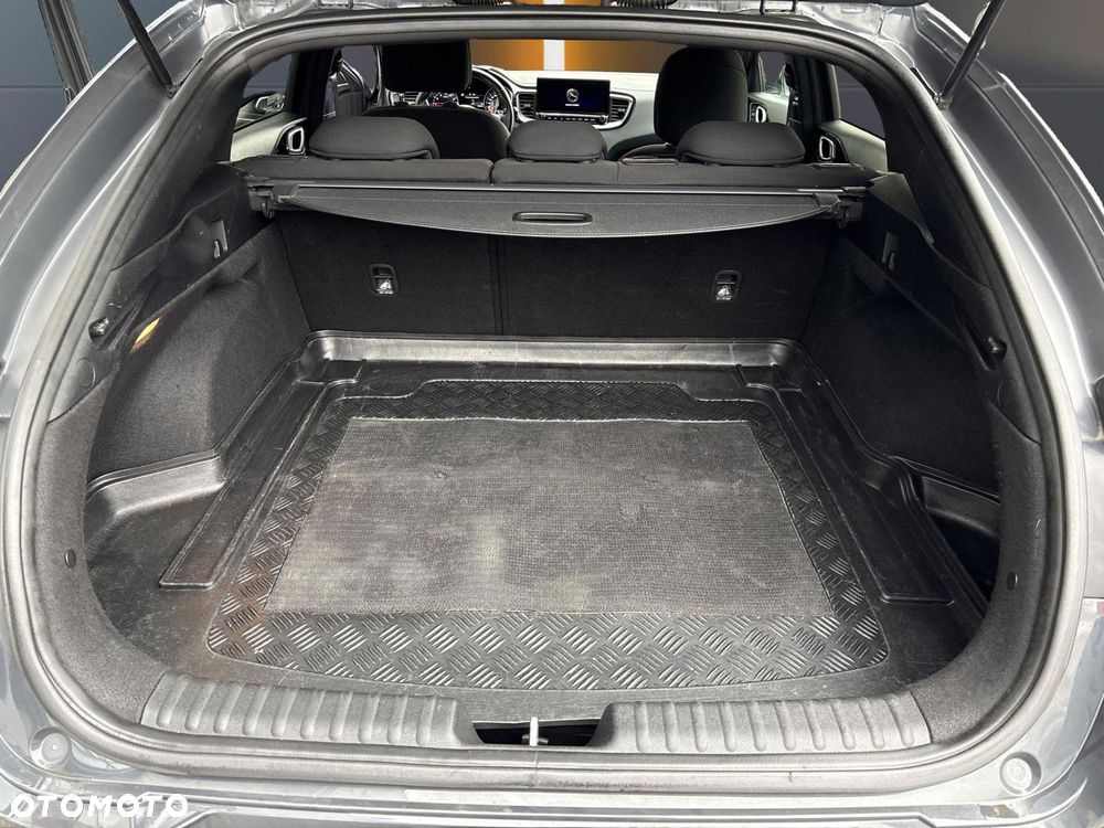 Kia ProCeed 1.5 T-GDI GT Line DCT - 17