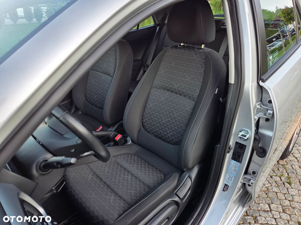 Kia Rio 1.2 M - 12
