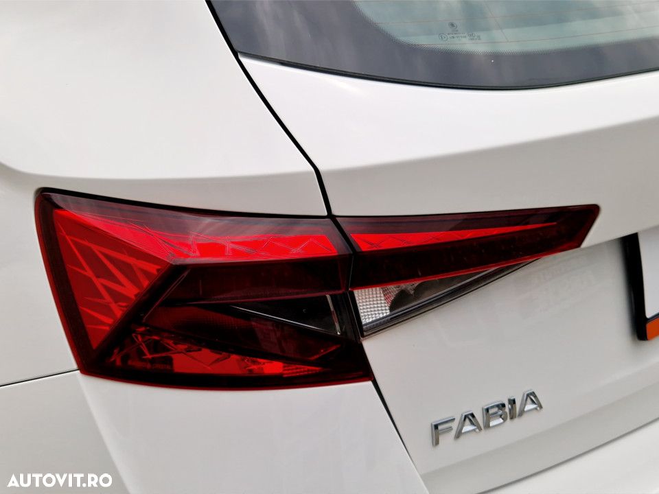 Skoda Fabia 1.0 TSI Ambition - 11