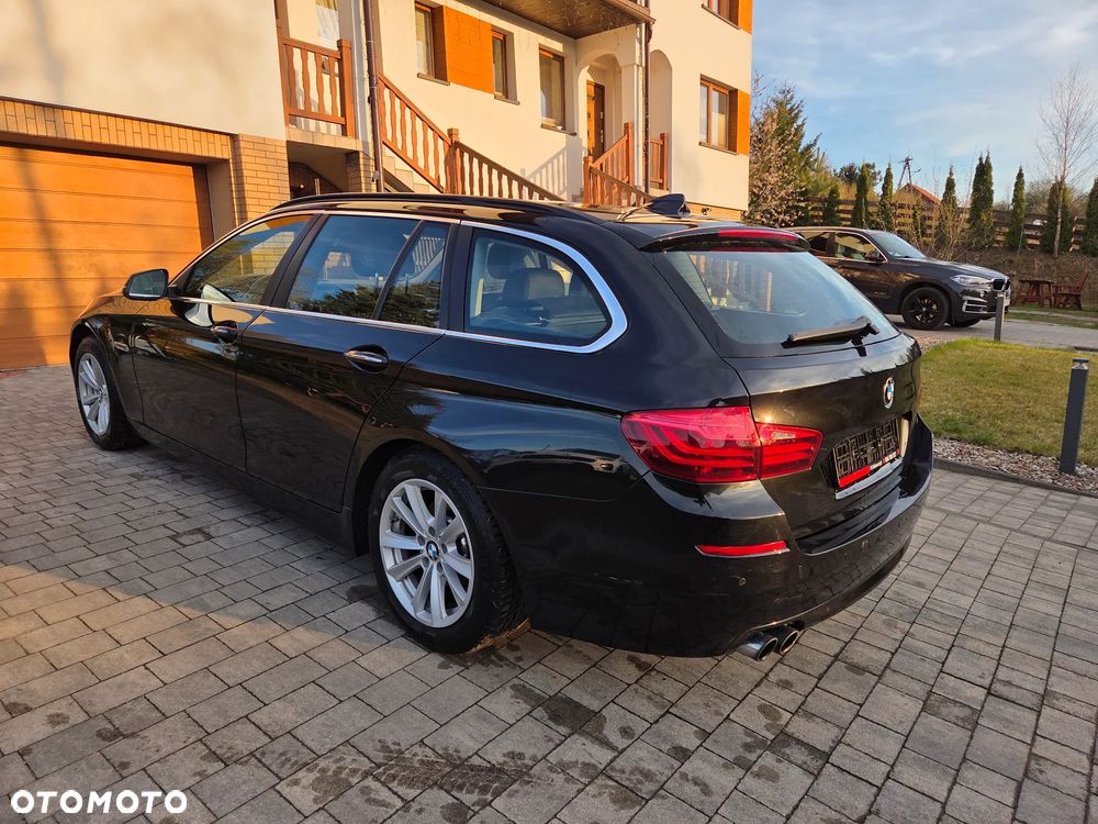 BMW Seria 5 520d Sport - 3
