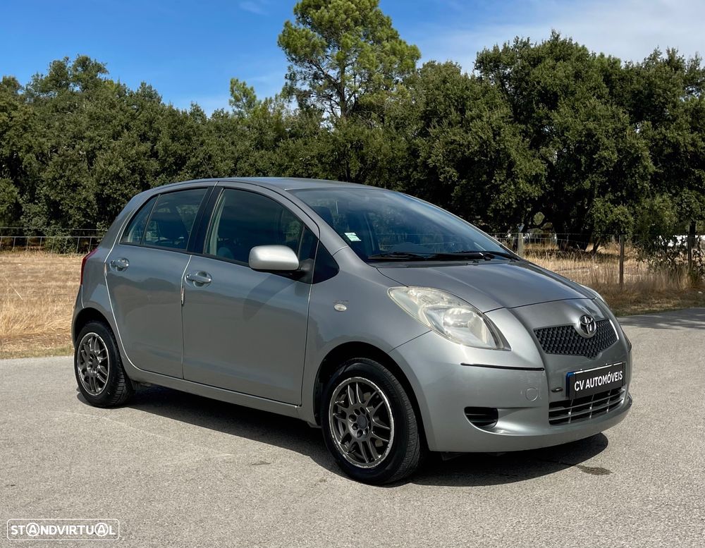 Toyota Yaris 1.0 VVT-i AC - 3