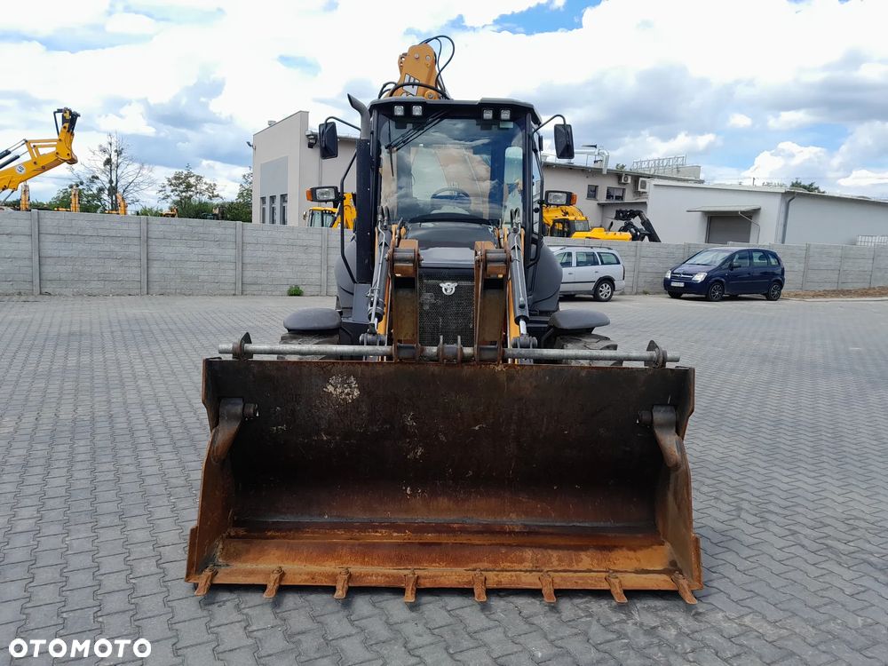 Case 580SV 2023R - 3