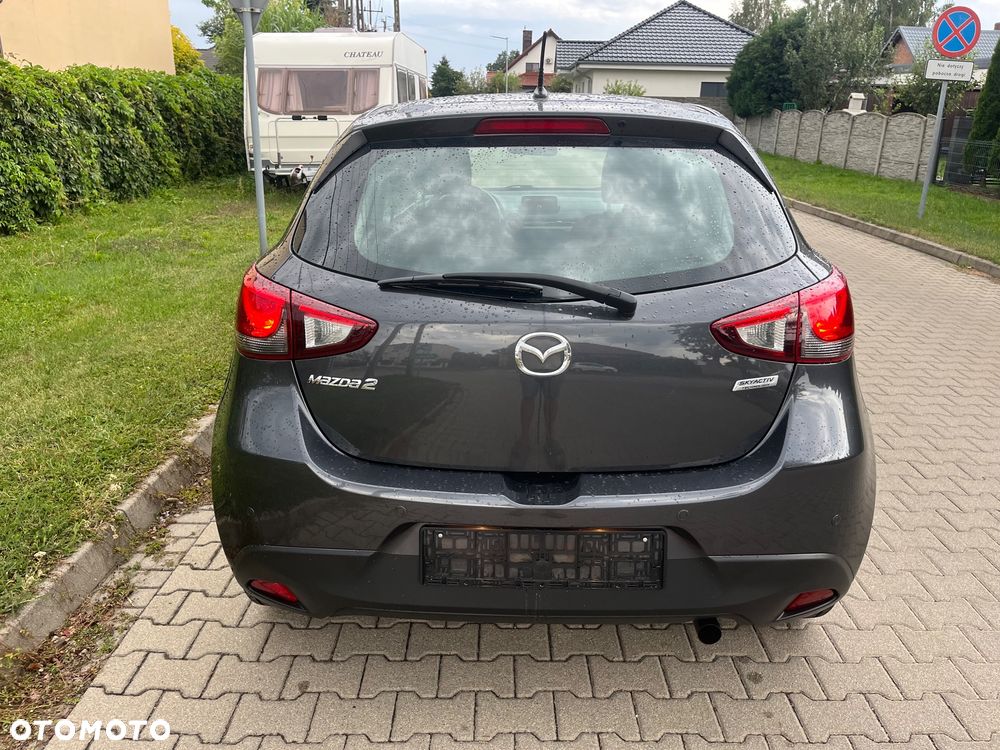 Mazda 2 - 5