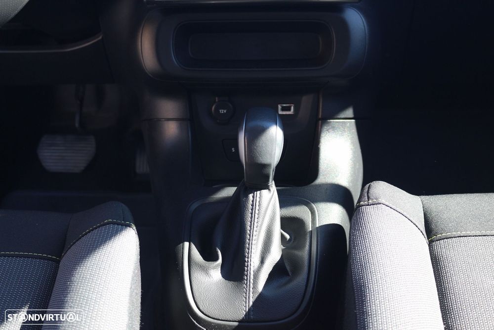 Citroën C3 1.2 PureTech Shine EAT6 - 37