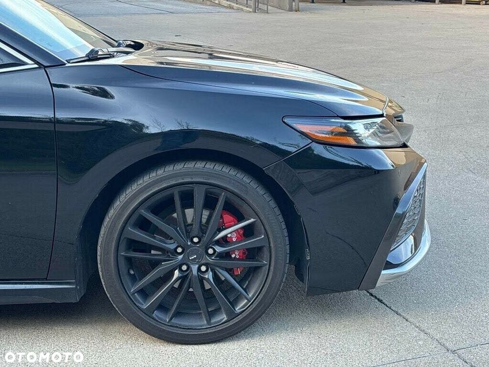 Toyota Camry 2.5 Hybrid Comfort CVT - 21