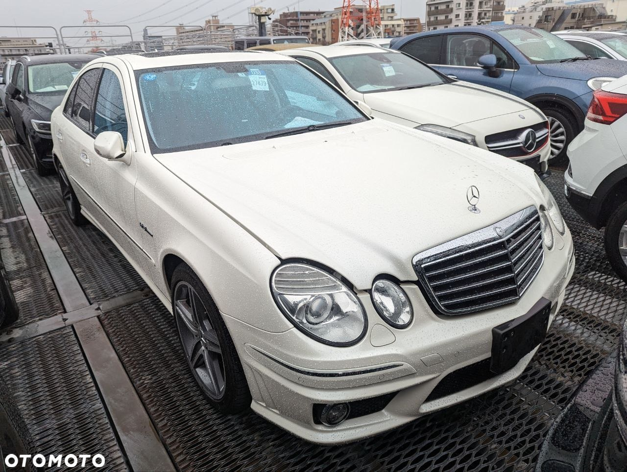 Mercedes-Benz Klasa E 63 AMG T 7G-TRONIC - 2