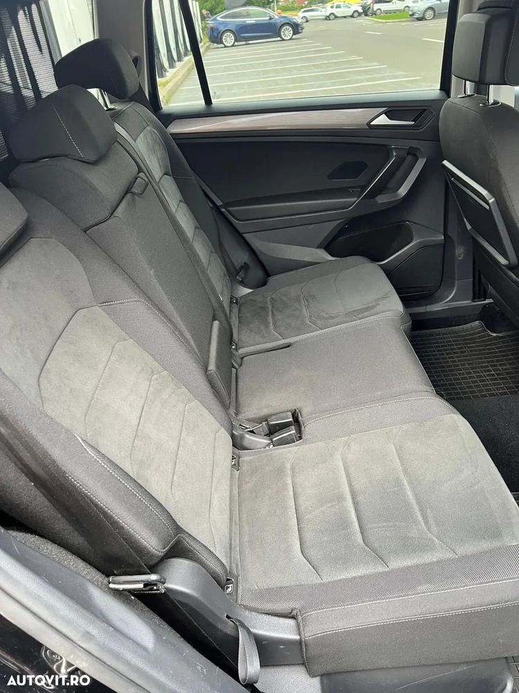 Volkswagen Tiguan - 16