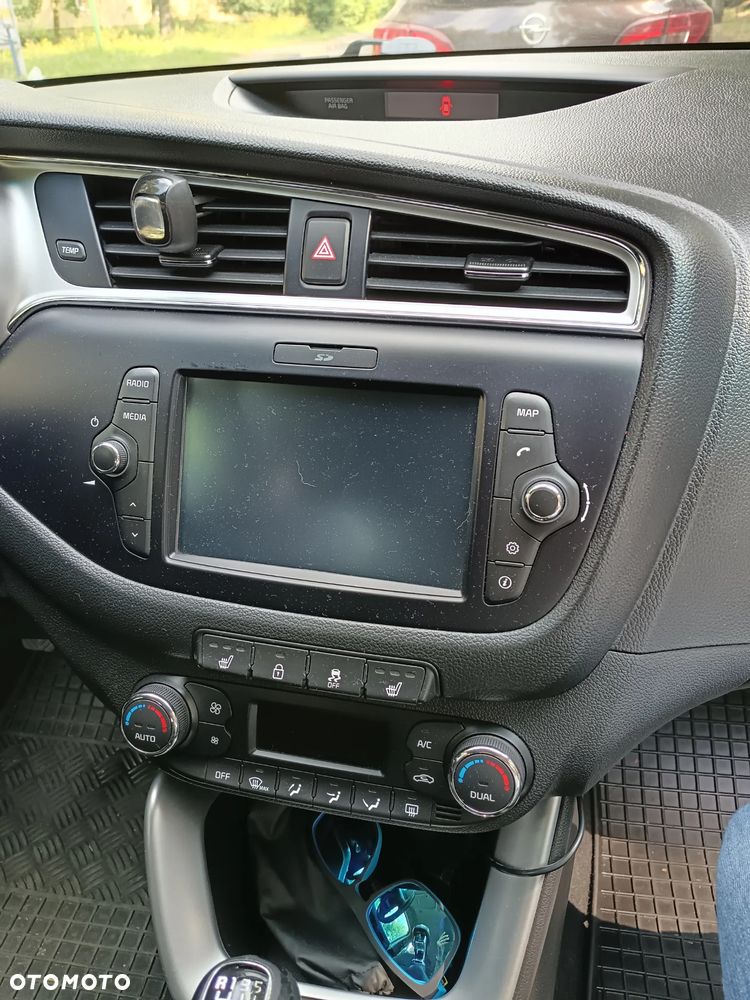 Kia Ceed 1.6 GDI L Business Line - 12