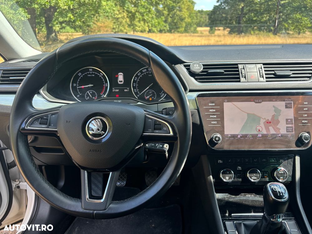 Skoda Superb 2.0 TDI Ambition - 23
