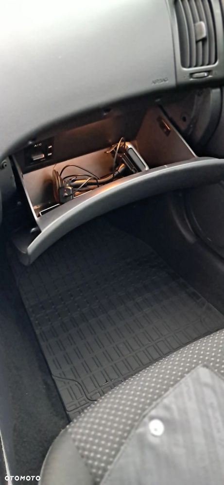 Hyundai i30 i30cw 1.4 blue Comfort - 10