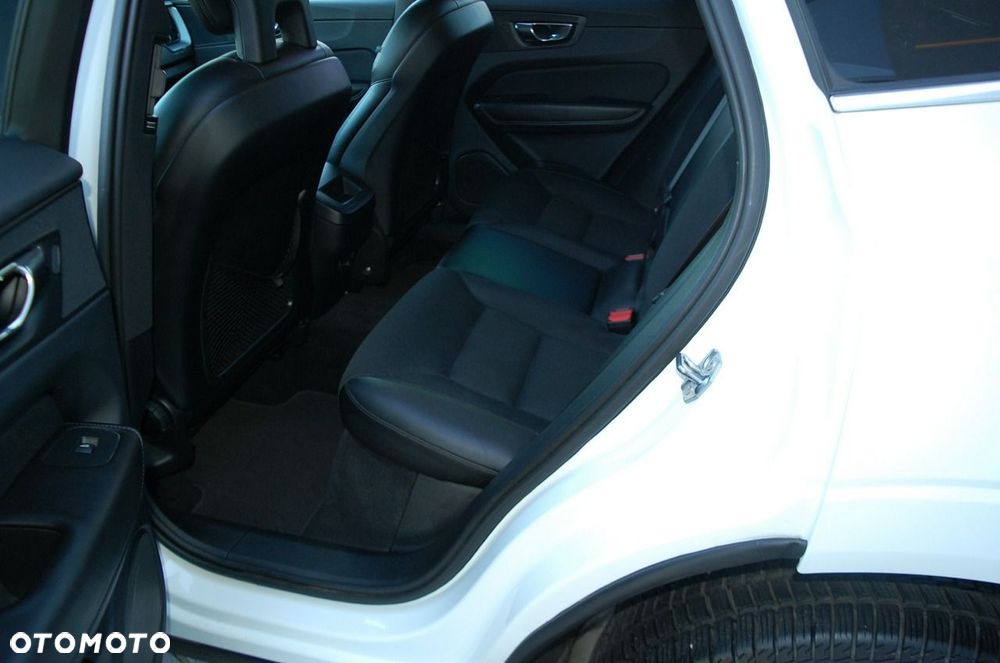 Volvo XC 60 - 35