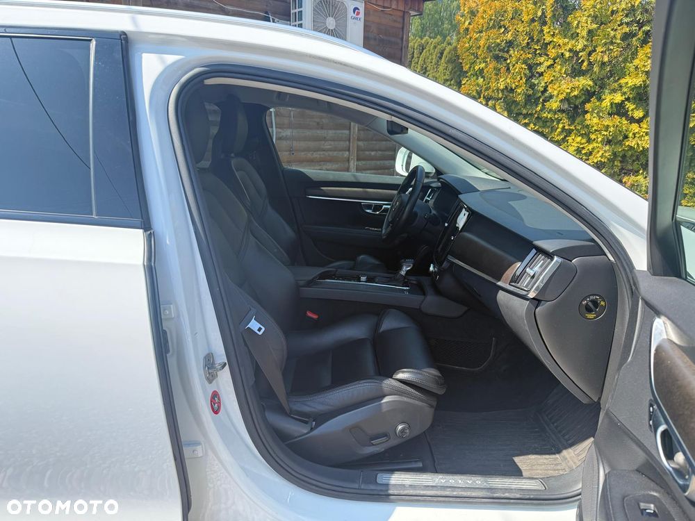 Volvo V90 Cross Country D5 AWD Geartronic - 21