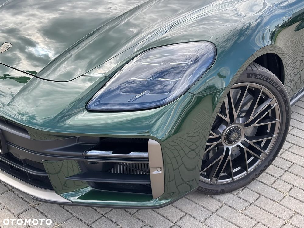 Porsche Panamera Turbo S E-Hybrid PHEV - 16