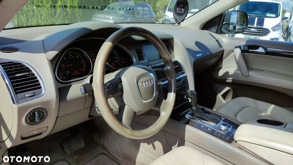 Audi Q7 - 35