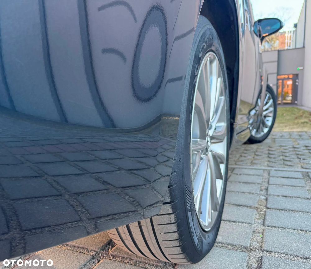 Toyota Avensis Touring Sports 1.6 D-4D Executive - 22