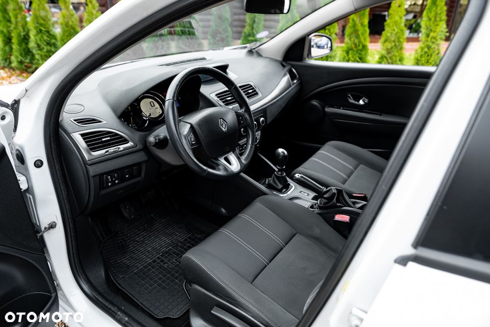 Renault Megane 1.6 16V Business - 14