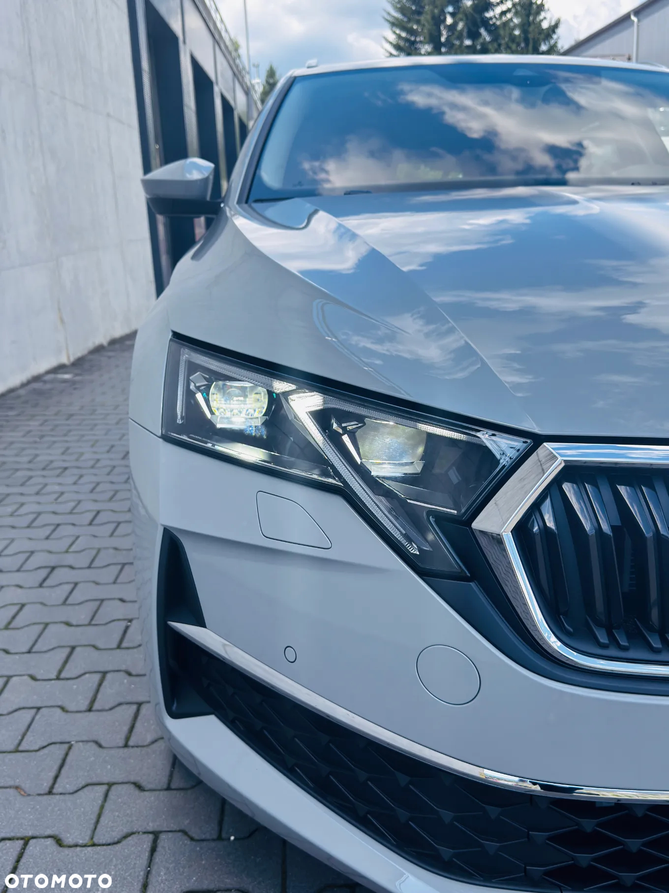Skoda Octavia 2.0 TDI Edition 130 Selection DSG - 3
