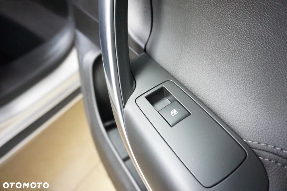 Opel Insignia 2.0 CDTI 4x4 ecoFLEX - 27