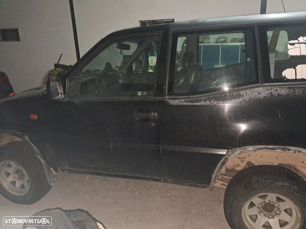 Nissan Terrano - 3