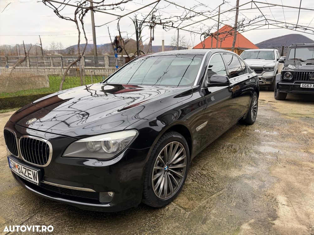 BMW Seria 7 740i Aut. - 7