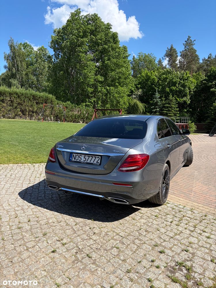 Mercedes-Benz Klasa E 220 d 4-Matic 9G-TRONIC - 9