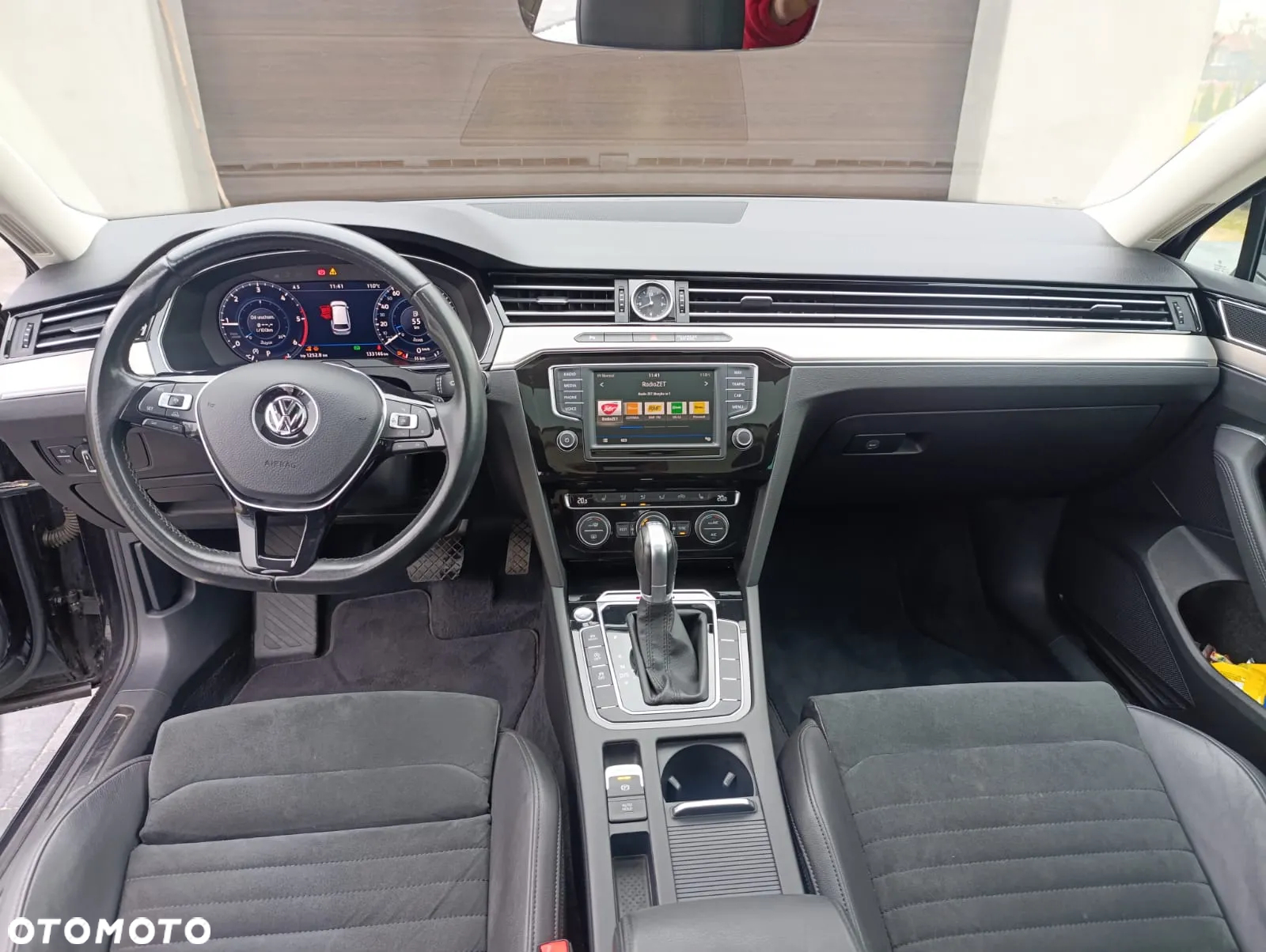 Volkswagen Passat 2.0 TDI 4Mot Elegance DSG - 8