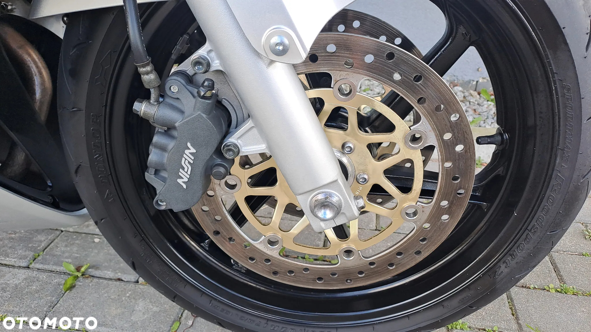 Honda VFR - 13