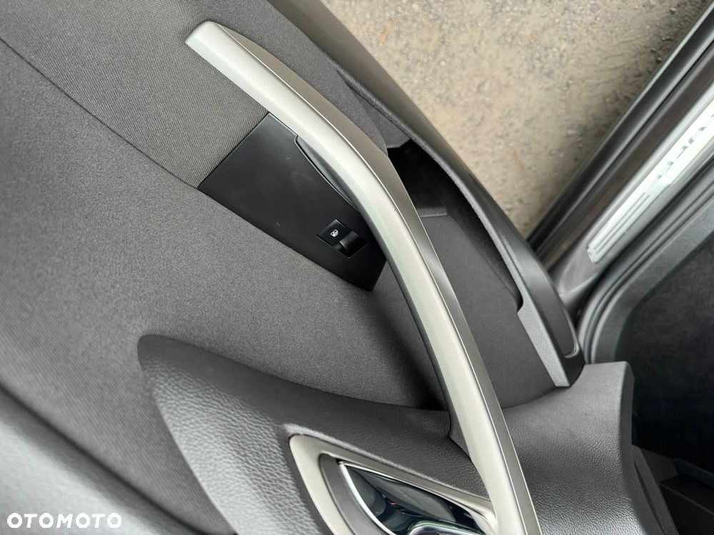 Opel Astra 1.6 Active - 19