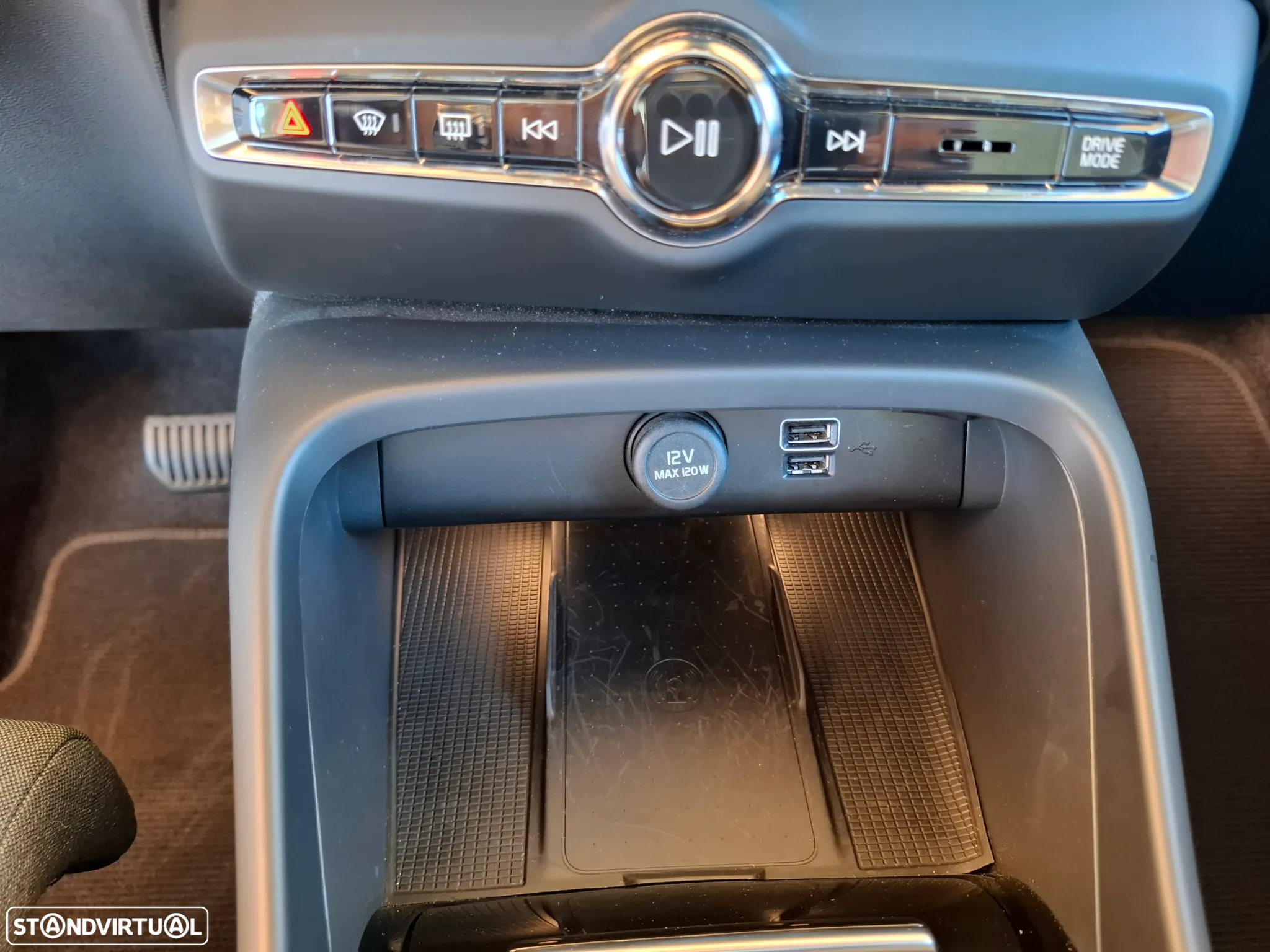 Volvo XC 40 1.5 T2 Plus Dark Auto - 30
