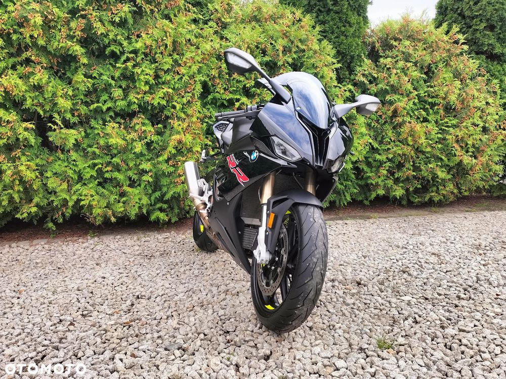 BMW S - 4