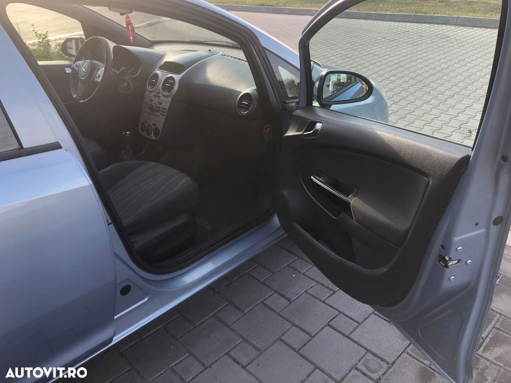 Opel Corsa 1.4 16V Enjoy - 10