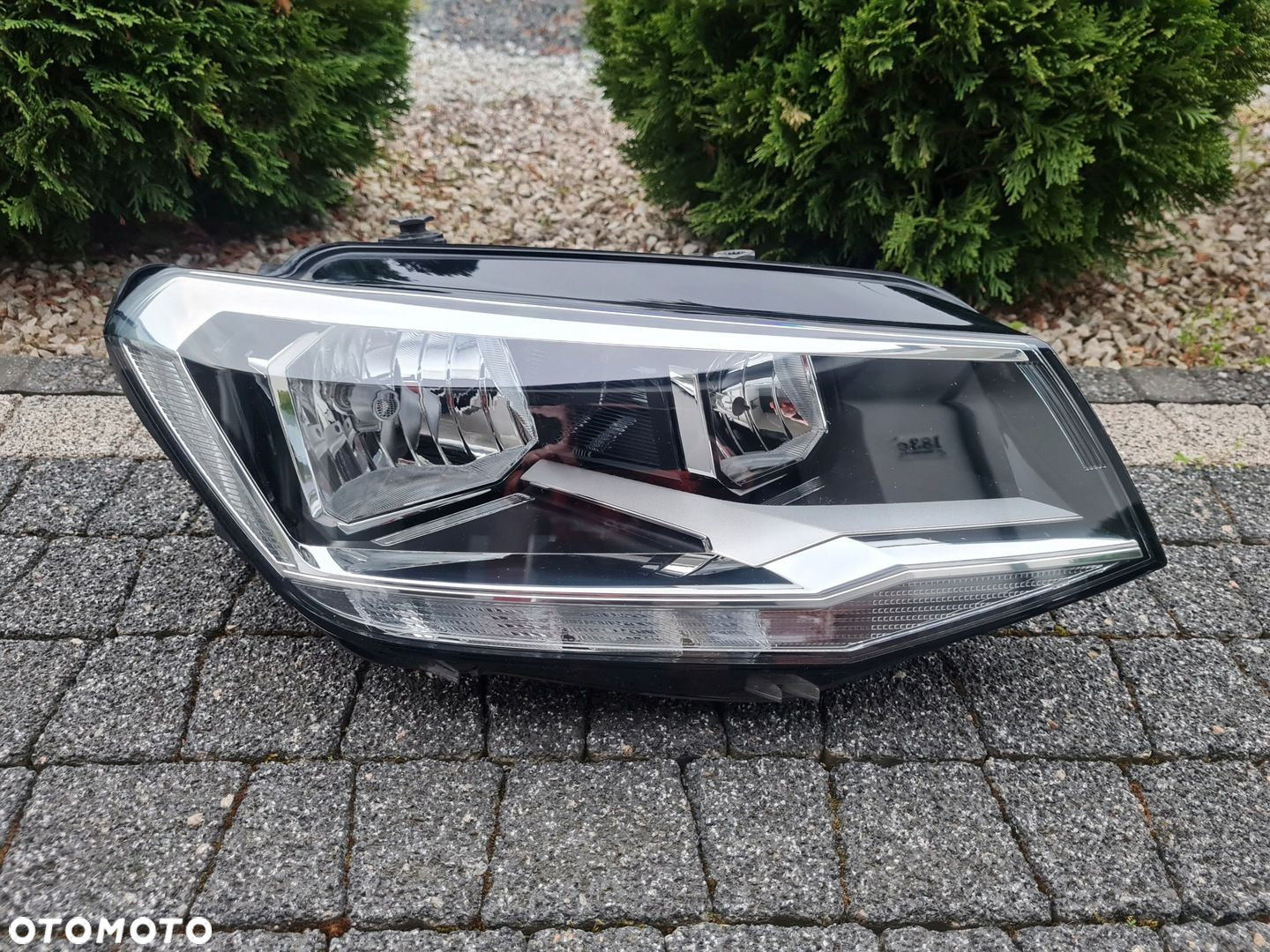 VW Caddy 2K1 Lift Zwykła H7 z LED 2K1941006C OKAZJA - 2