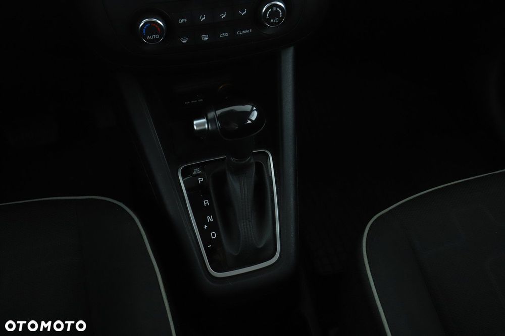 Kia Venga - 19