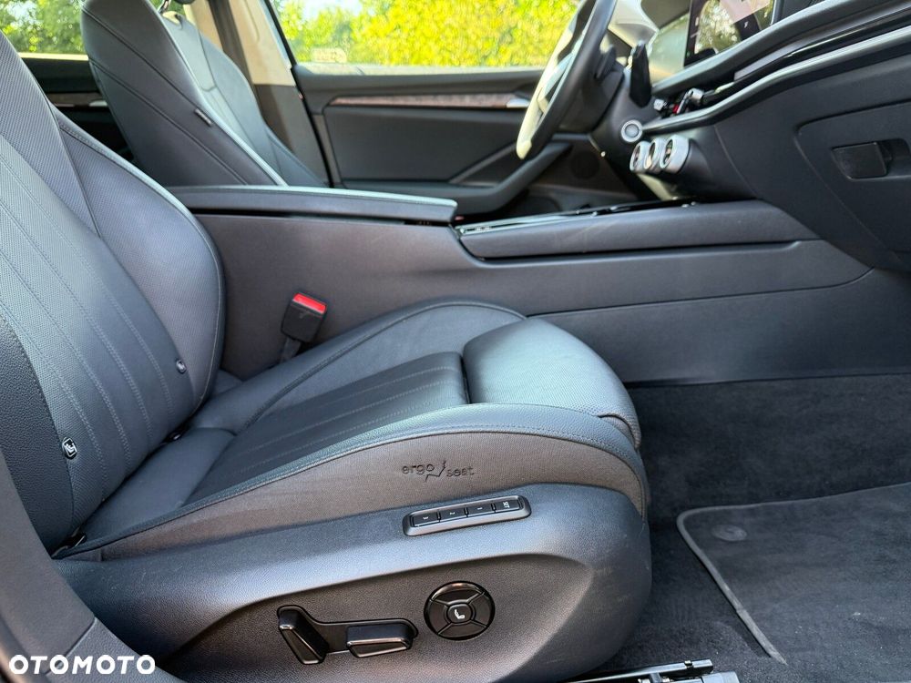 Skoda Superb 2.0 TDI SCR 4x4 L&K DSG - 11