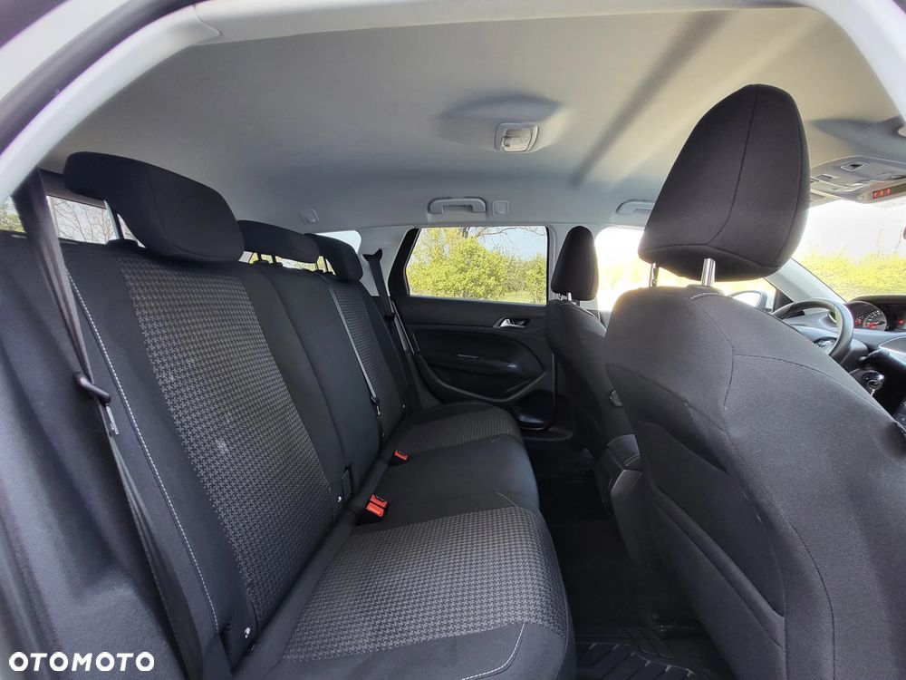 Peugeot 308 - 17
