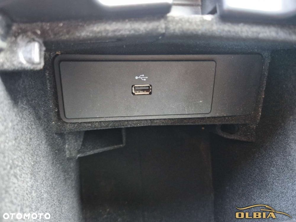 Ford Mondeo - 33