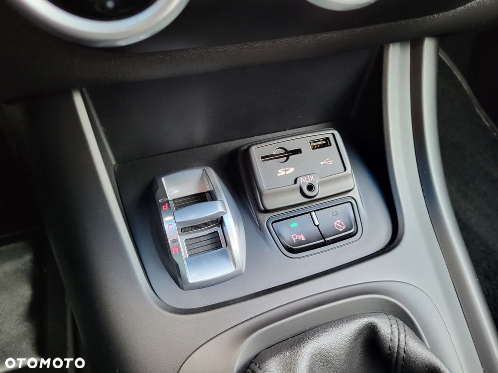 Alfa Romeo Giulietta 1.6 JTDM 16V TCT Super - 23