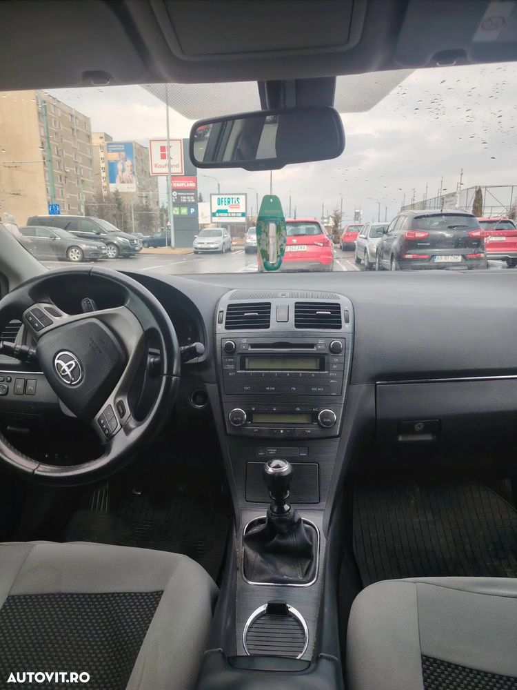 Toyota Avensis 2.2 D-4D Elegance - 2