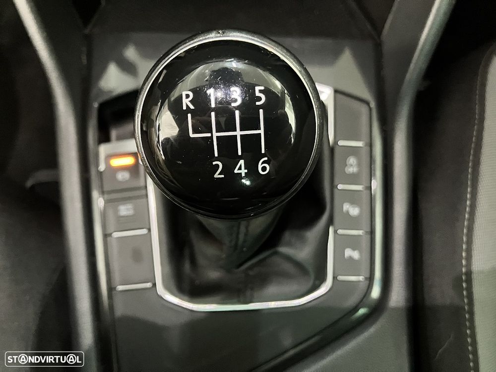 VW Tiguan 1.4 TSI Confortline - 39
