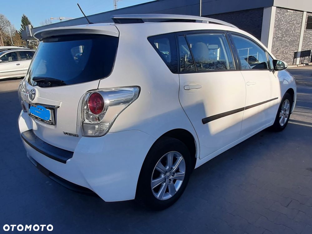Toyota Verso 1.8 Premium 7os MS - 6