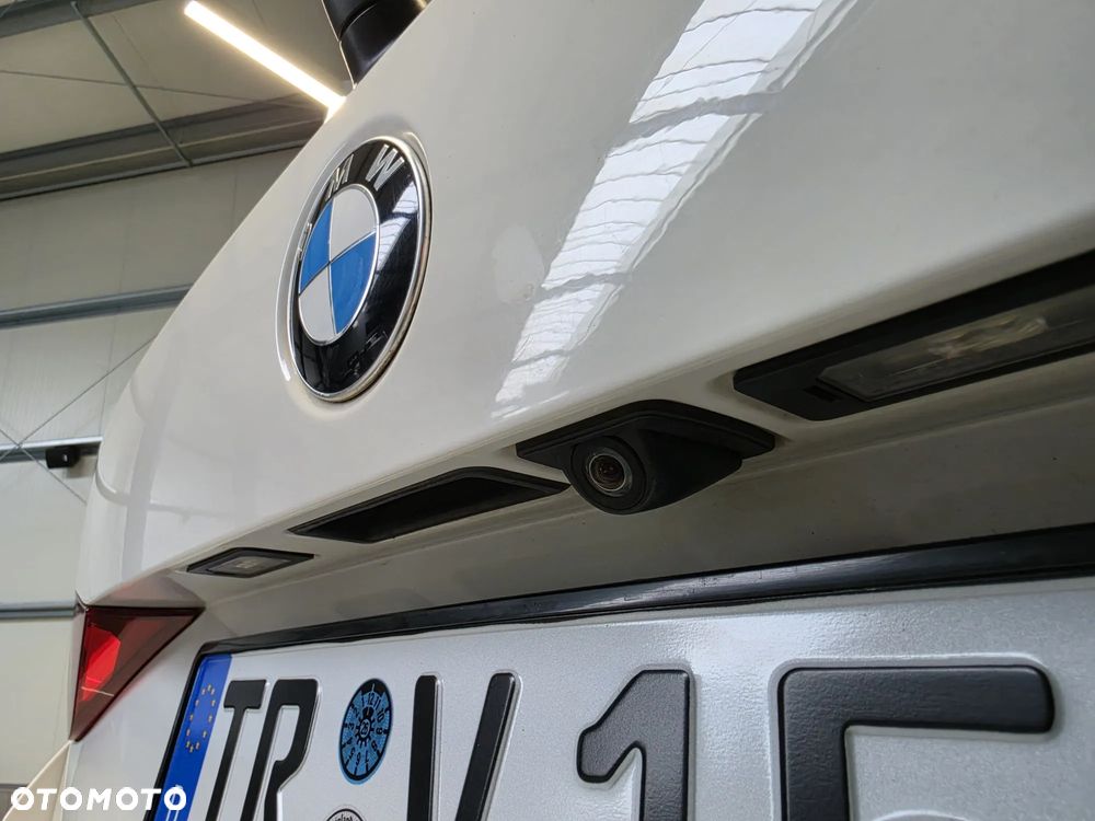 BMW X1 xDrive20d - 23