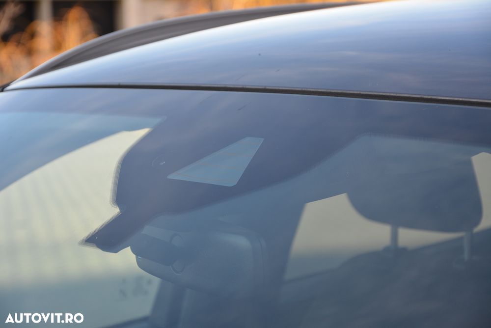 Ford Kuga 2.5 Duratec FHEV TITANIUM - 13