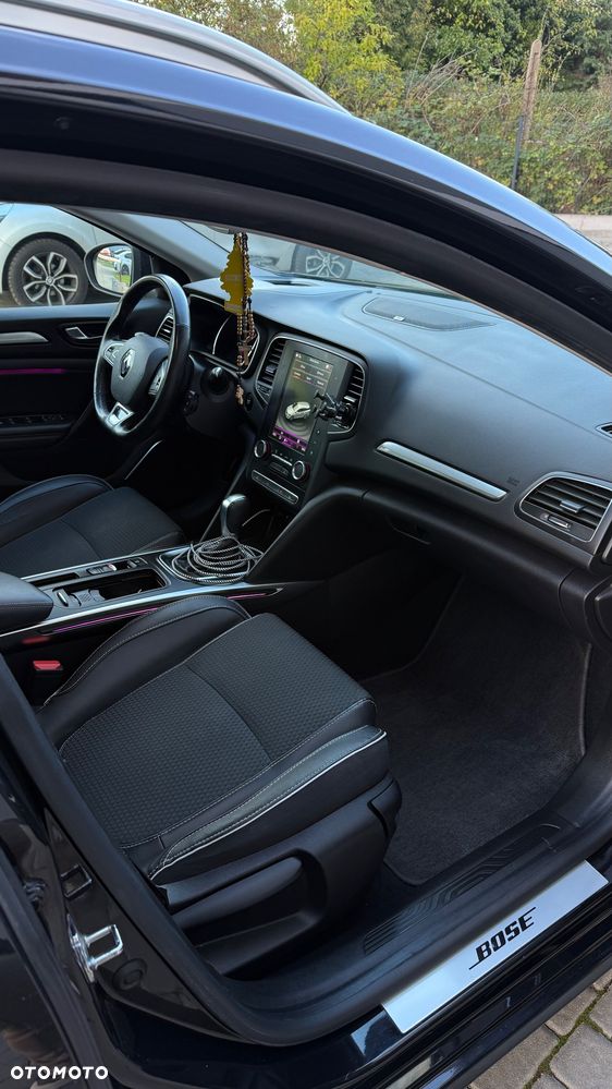 Renault Megane ENERGY dCi 110 EDC BOSE EDITION - 4