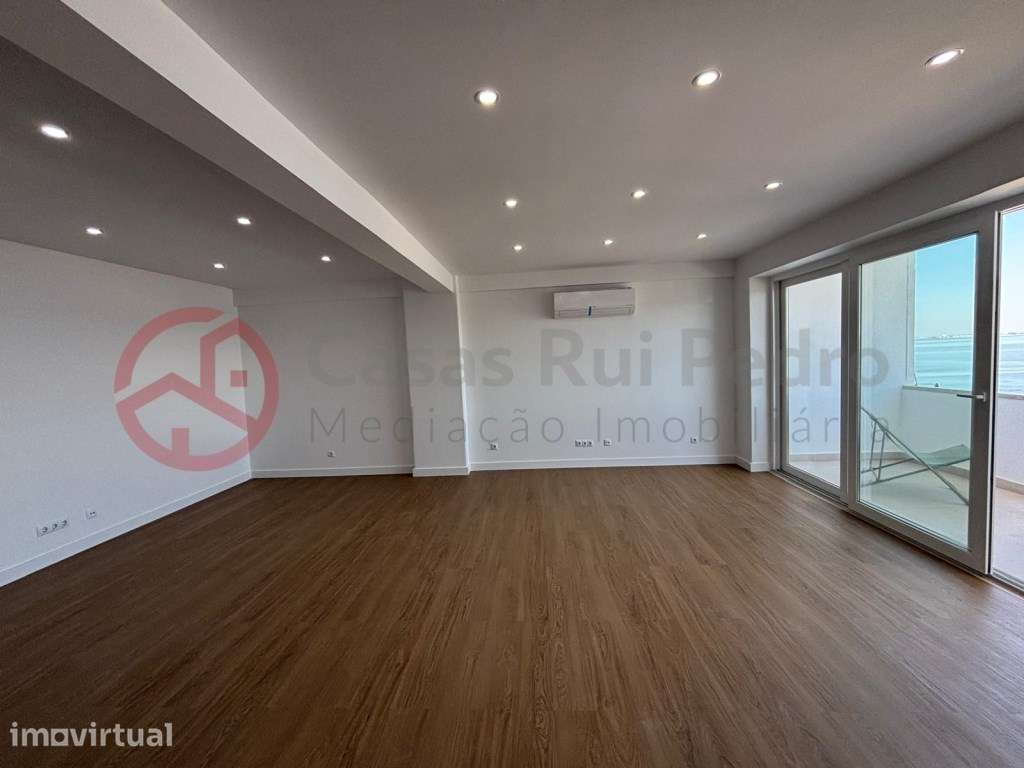 Apartamento T4 transformado em T3, áreas fantásticas, acabamentos s... - Grande imagem: 2/29