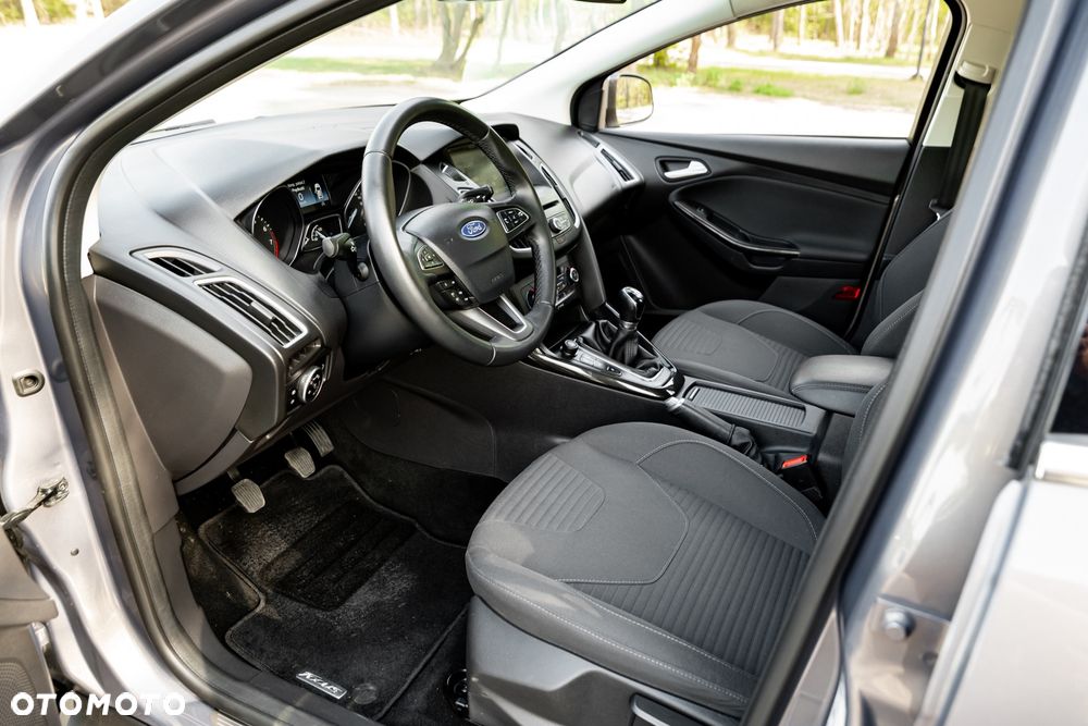 Ford Focus 1.0 EcoBoost Trend - 18