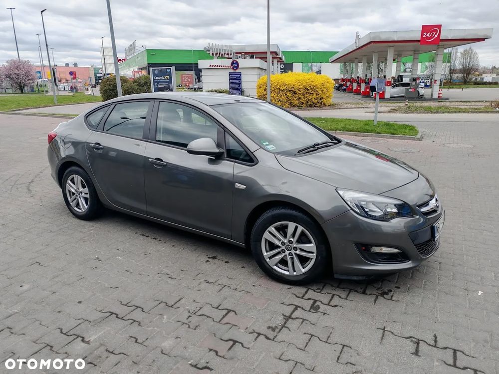 Opel Astra 1.4 T Active EU6 - 6
