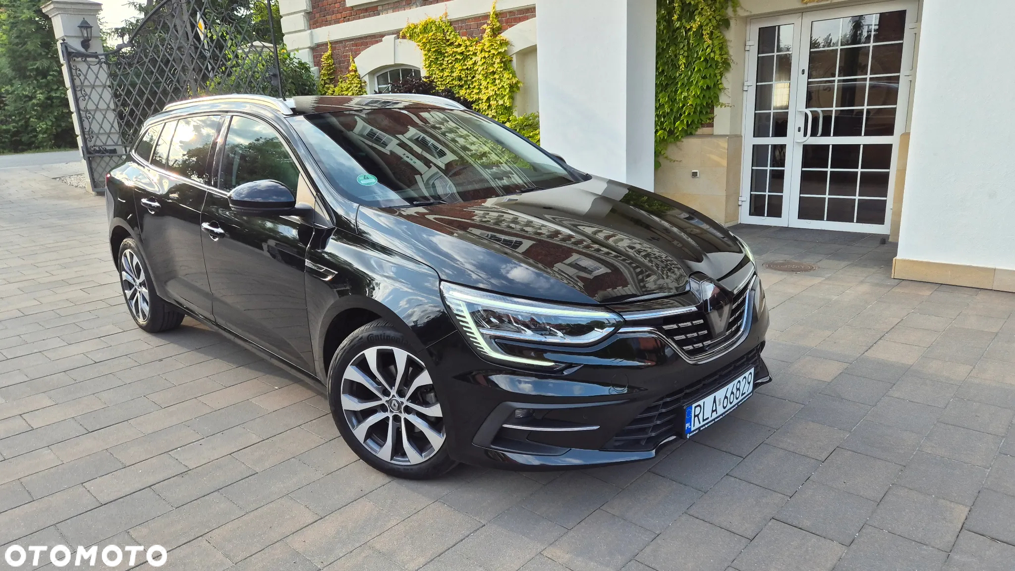 Renault Megane 1.3 TCe FAP Techno EDC - 22