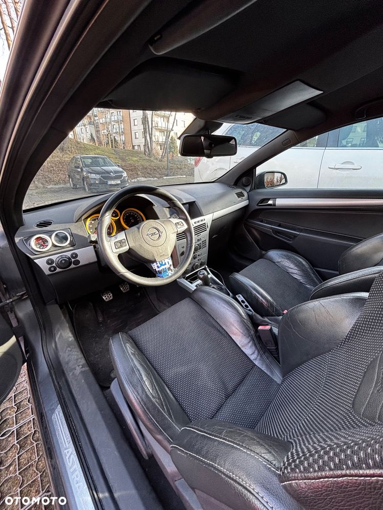 Opel Astra 2.0 T OPC - 19