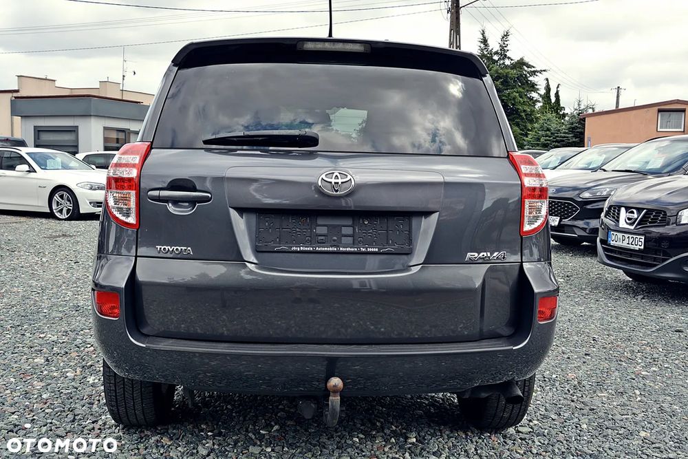 Toyota RAV4 2.2 D-4D Sol - 13