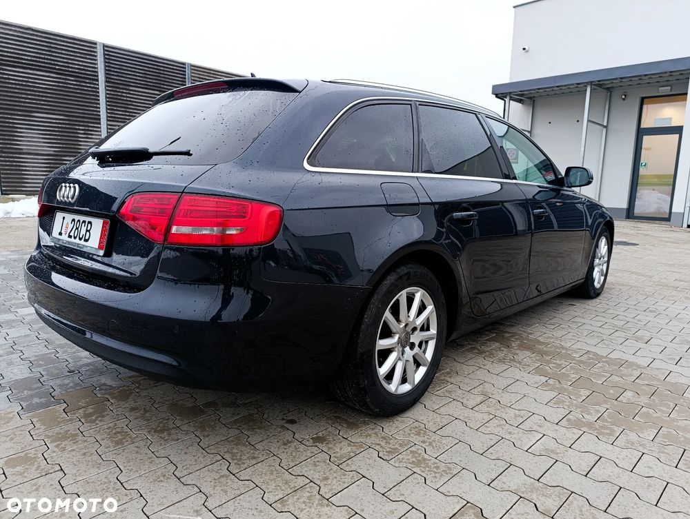 Audi A4 Avant 2.0 TDI DPF Ambiente - 5